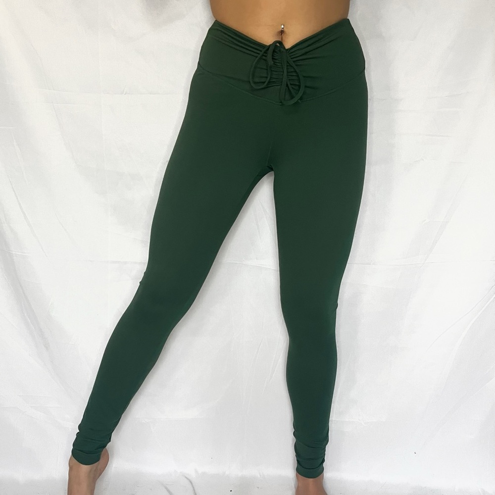 Victorias Secret Pink front scrunch leggings